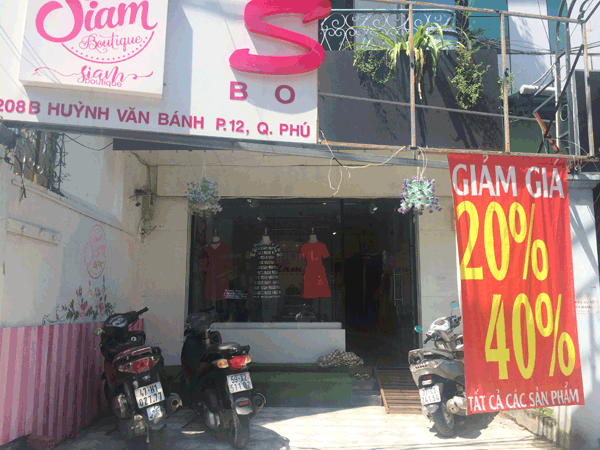 Sang Shop Thời Trang MT 208B Huỳnh Văn Bánh , Q.Phú Nhuận ( còn sang)