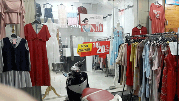 Sang gấp shop thời trang Quận 11