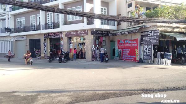 Sang shop thoi trang tại Phường Linh Xuân, Thủ Đức giá rẻ