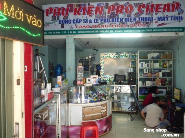 Sang shop thời trang và mặt bằng kinh doanh